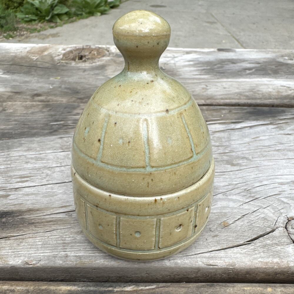 Whirling Earth Pottery Sage Green Stoneware Trinket Ring Dish Baker 5.25"